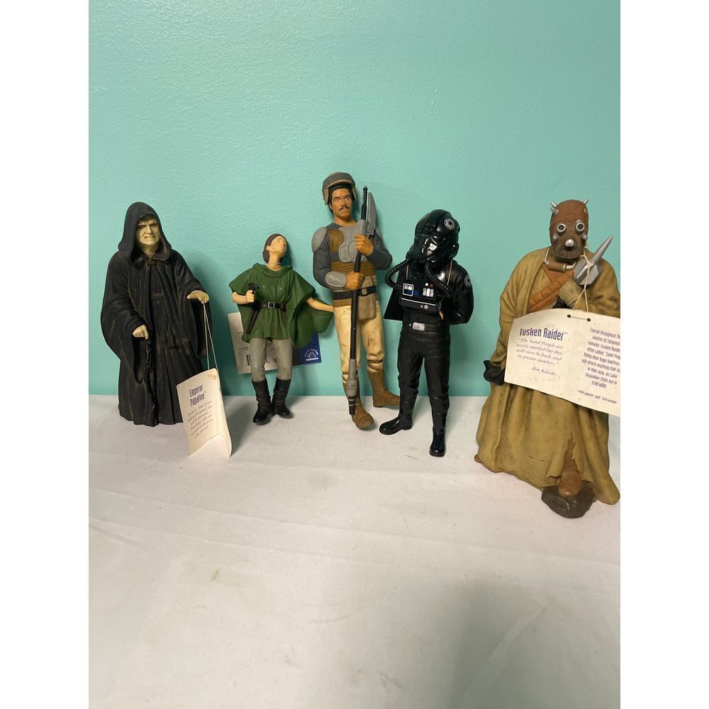 Vintage Star Wars Action Figure Collection - Rare Tusken Raider & More 5‎ total